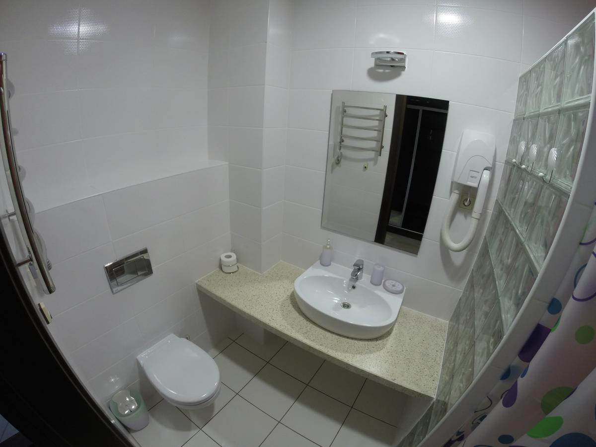 Viro Hotel Czarnomorsk Zewnętrze zdjęcie