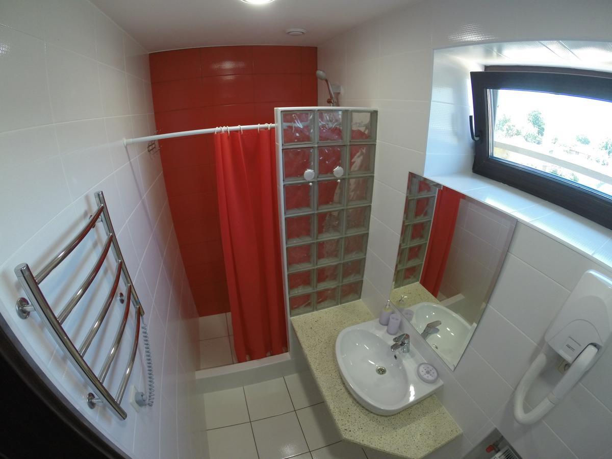 Viro Hotel Czarnomorsk Zewnętrze zdjęcie