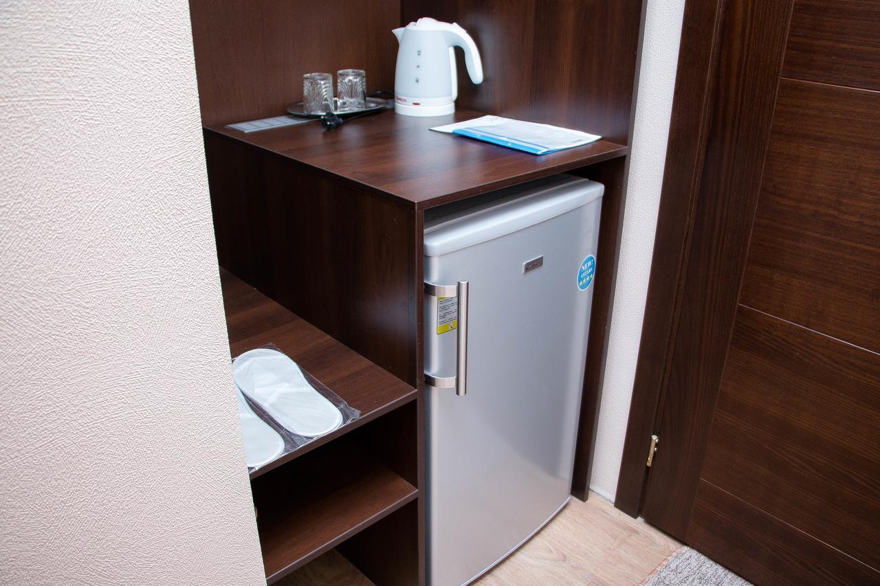 Viro Hotel Czarnomorsk Zewnętrze zdjęcie