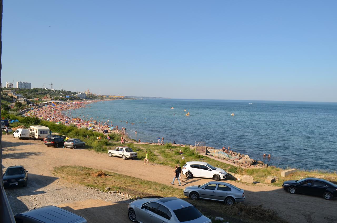 Viro Hotel Czarnomorsk Zewnętrze zdjęcie